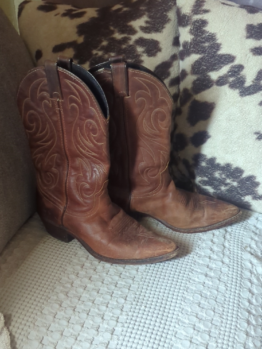 Classic Brown Leather Cowboy Boots